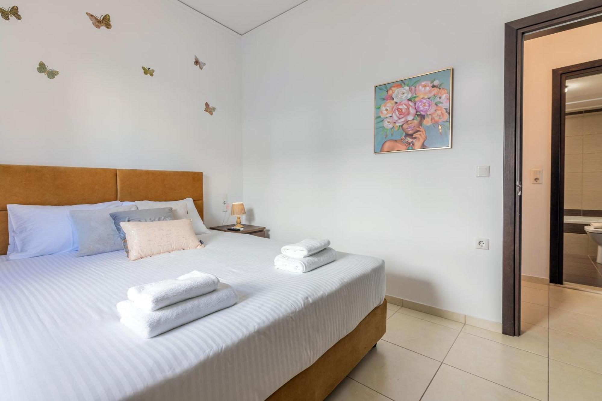 Aurora Urban Condo Heraklion  Bagian luar foto