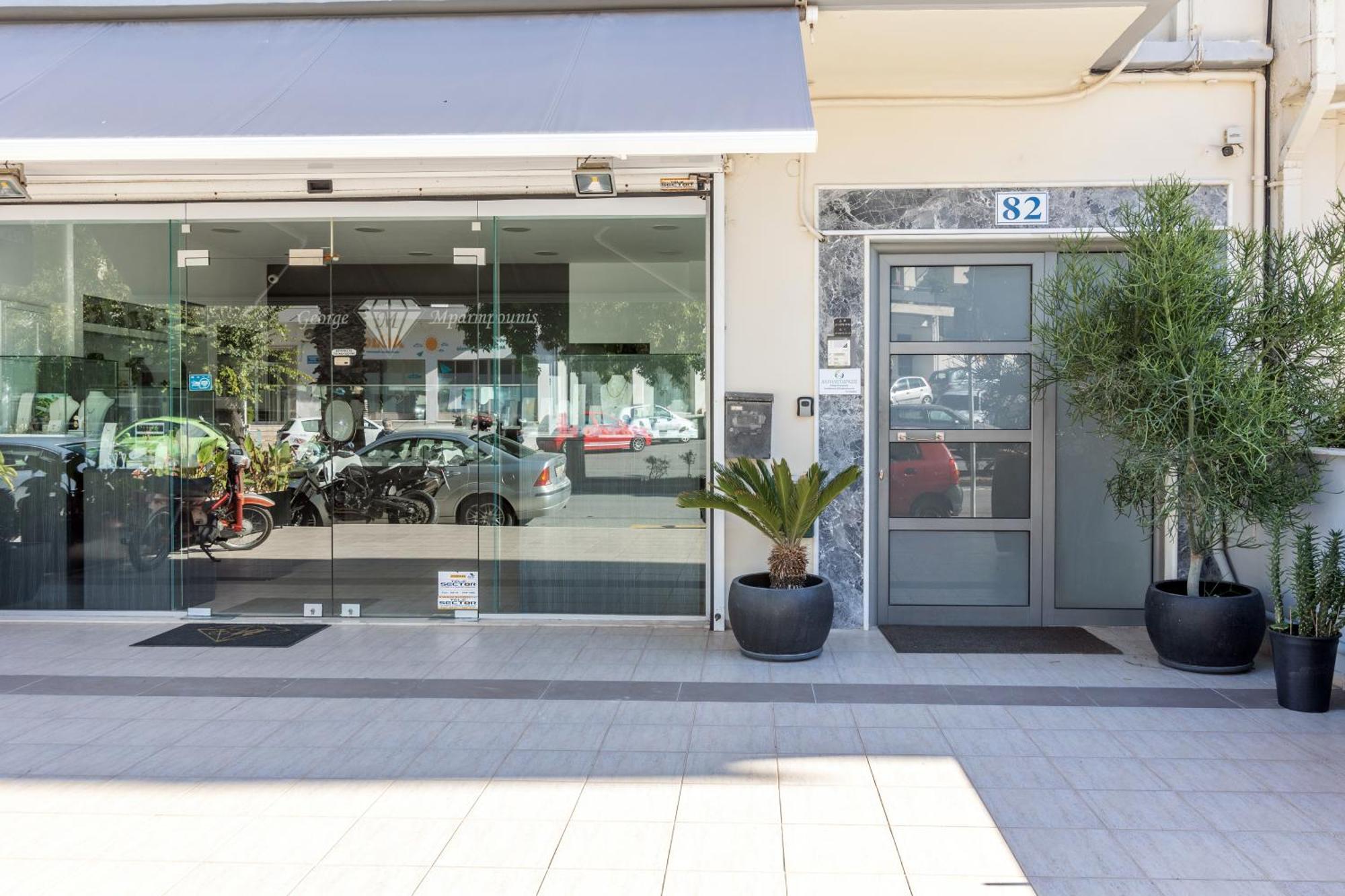 Aurora Urban Condo Heraklion  Bagian luar foto